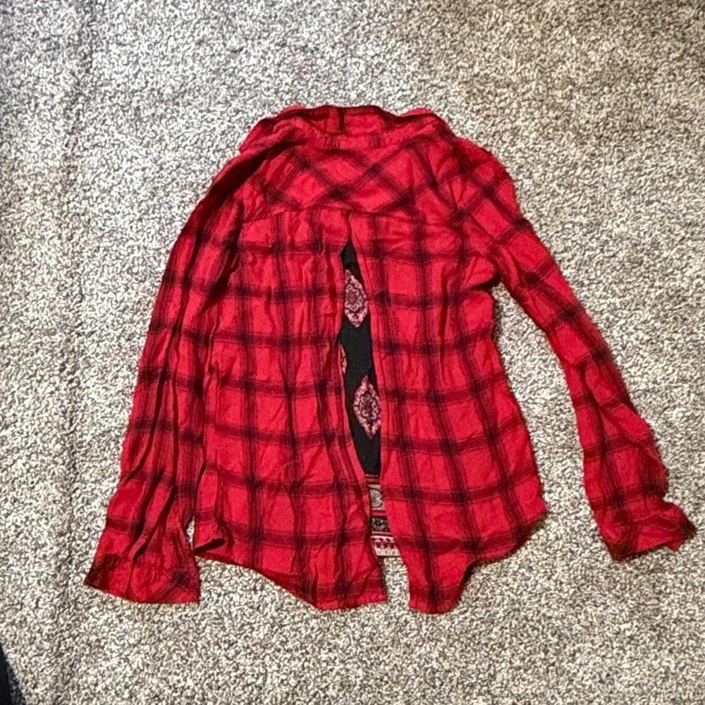 Red and Black Plaid Blouse - Picture 4 of 5